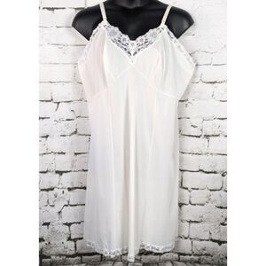 VINTAGE GOSSARD ARTEMIS Lace Slip White USA Stretch Nylon Classic Plus Size 50R